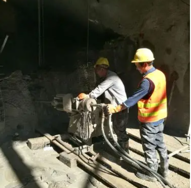 港口水下抗分散灌浆料特点 水下不分散注浆料介绍